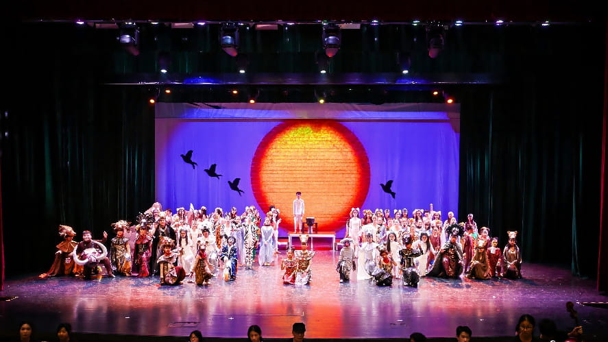 年度大戏《荣耀兄弟》完美收官 - year production